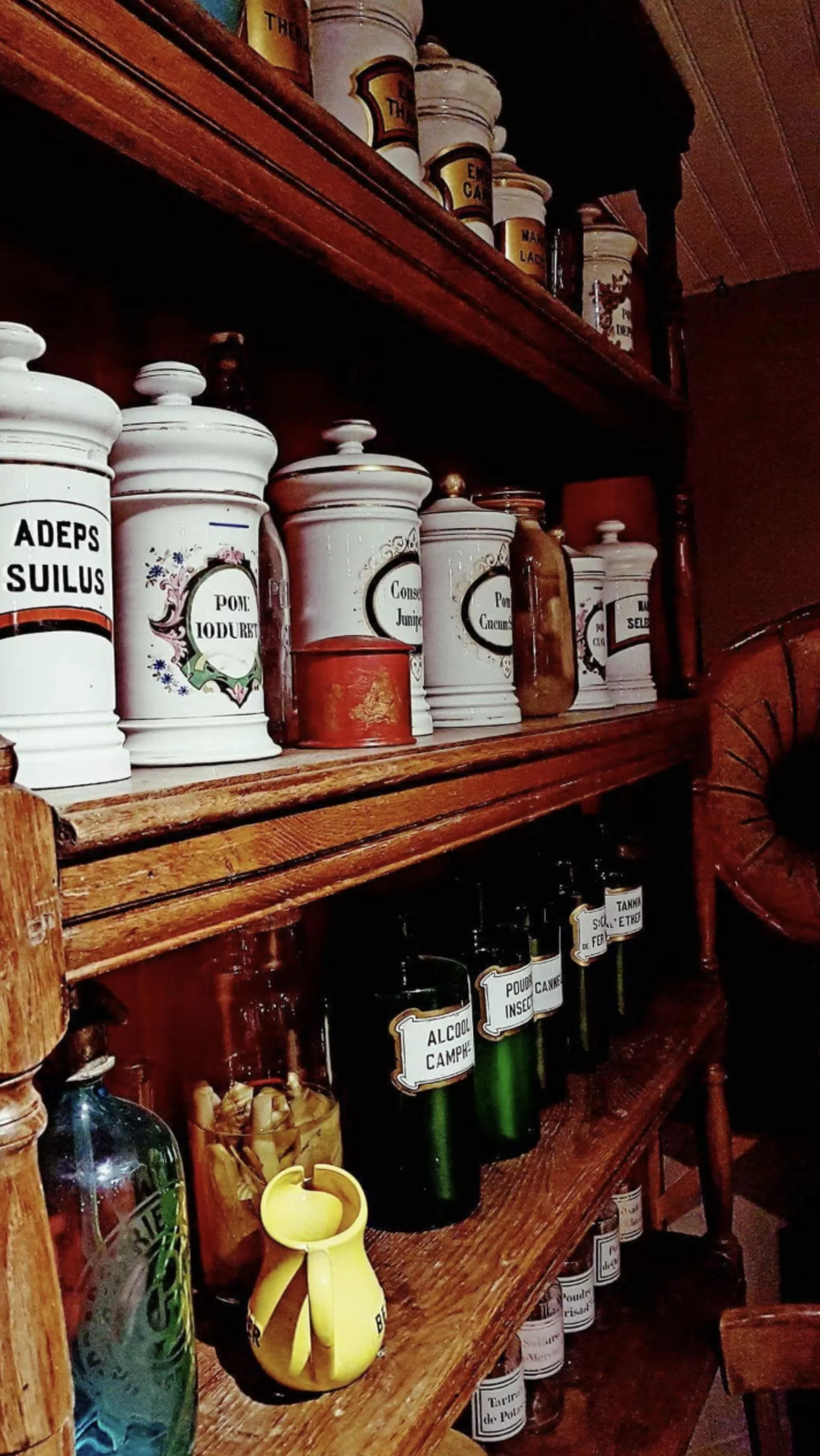 Bar rustique, soirée