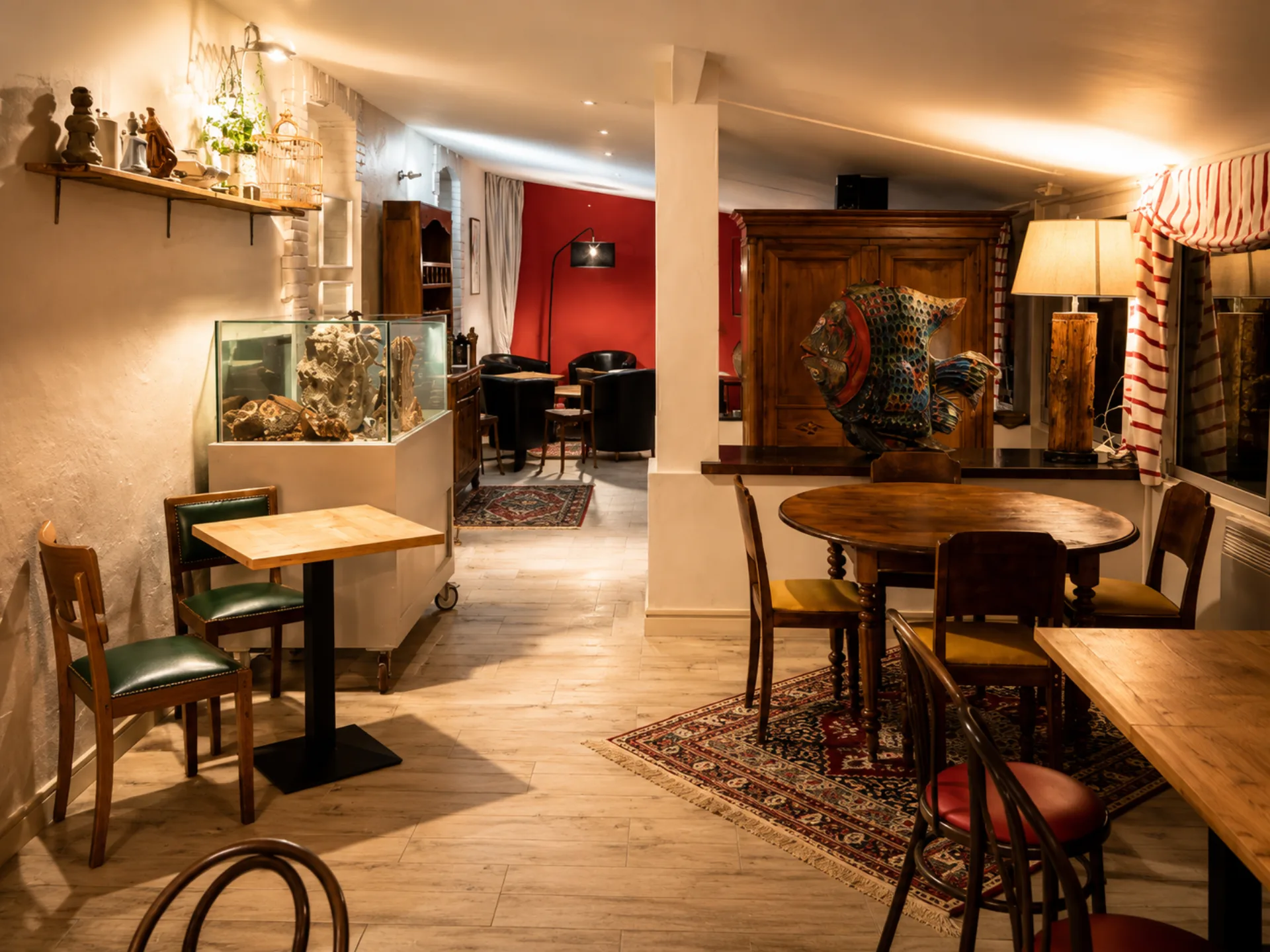 Restaurant, décor marin